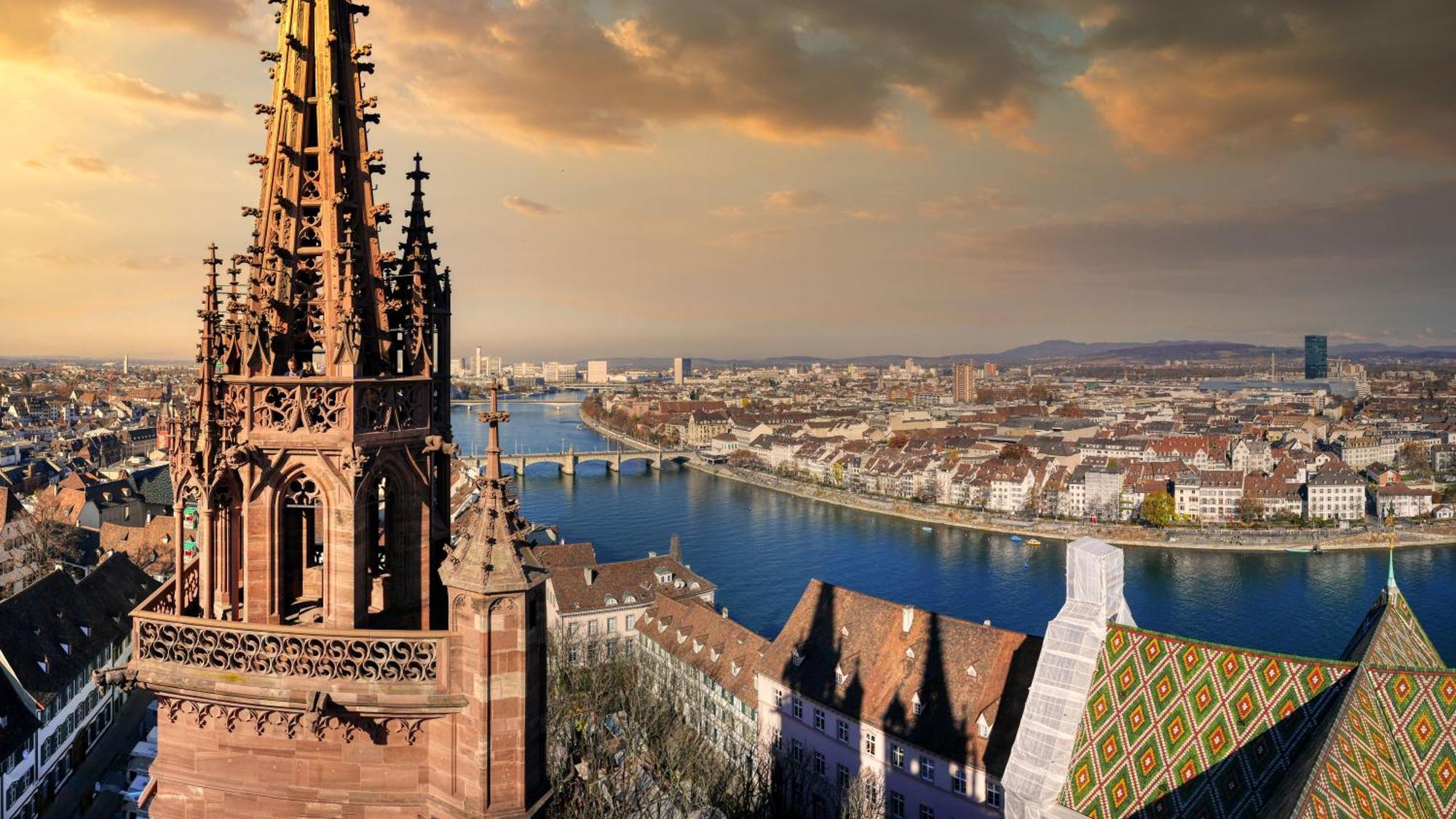 City Center Rooftop Studio With Oldtown View Basilea Esterno foto