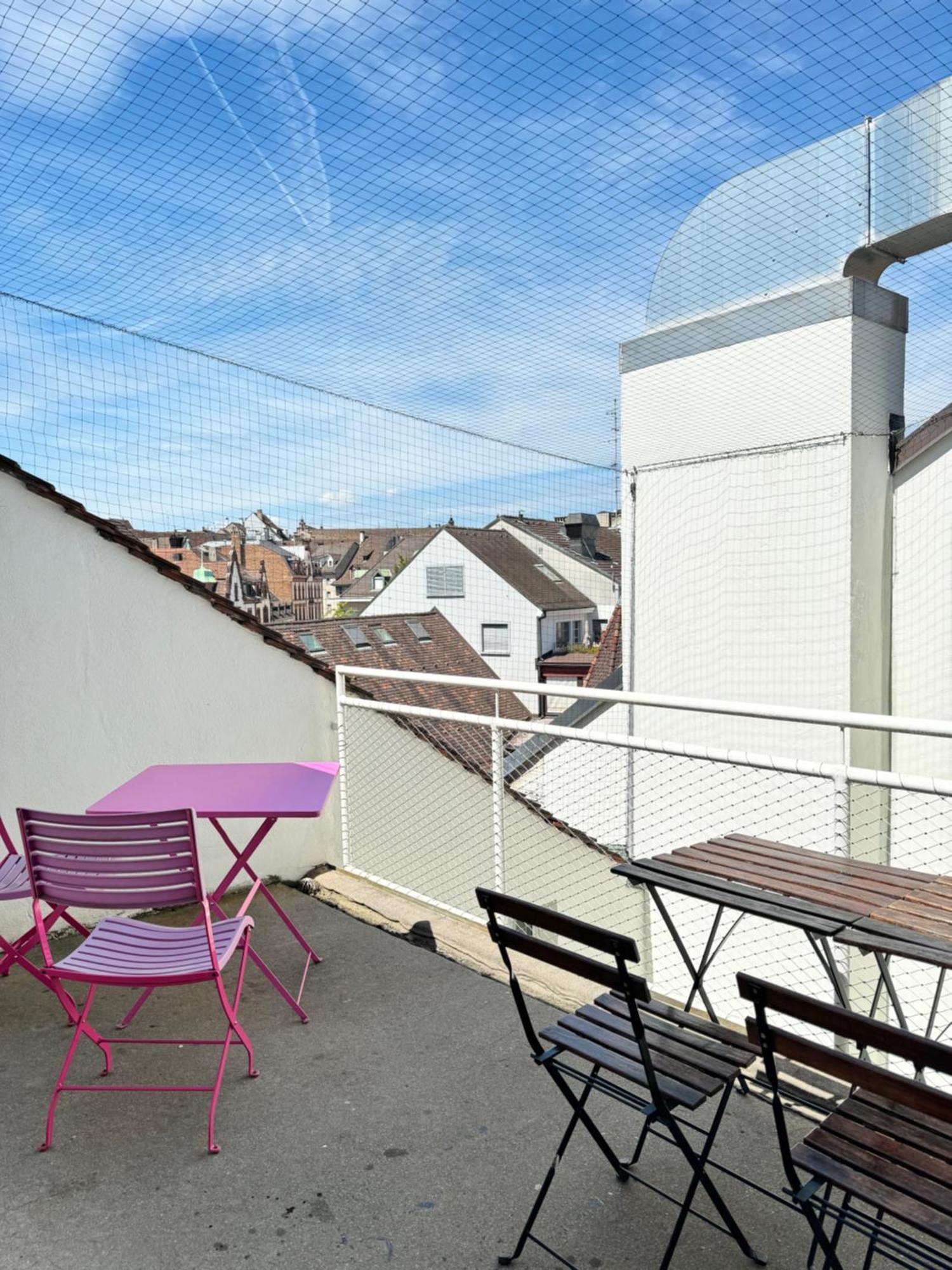 City Center Rooftop Studio With Oldtown View Basilea Esterno foto